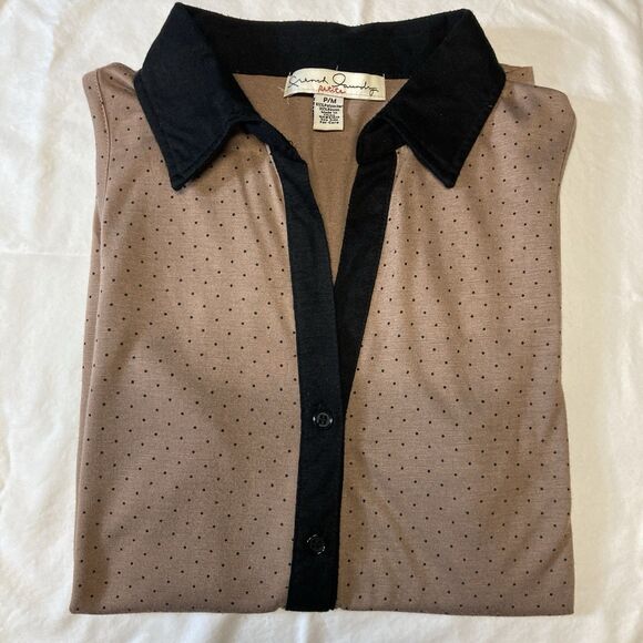 French Laundry Button Up Sleeveless Top Petite Medium w/Curved or Extended Hem - Picture 14 of 15